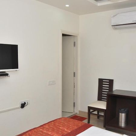 Hotel Al Gulzar Deli Exterior foto