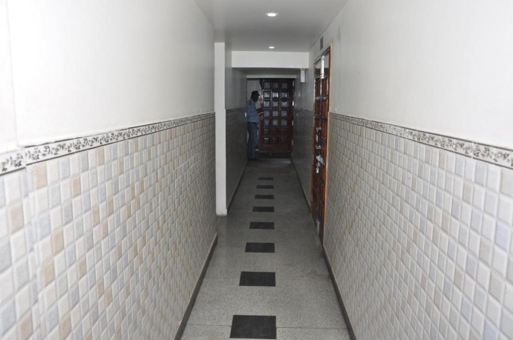 Hotel Al Gulzar Deli Exterior foto
